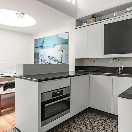 Family Townhouse In The Centre *