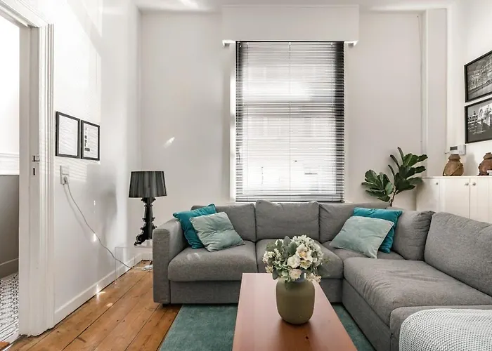 Family Townhouse In The Centre