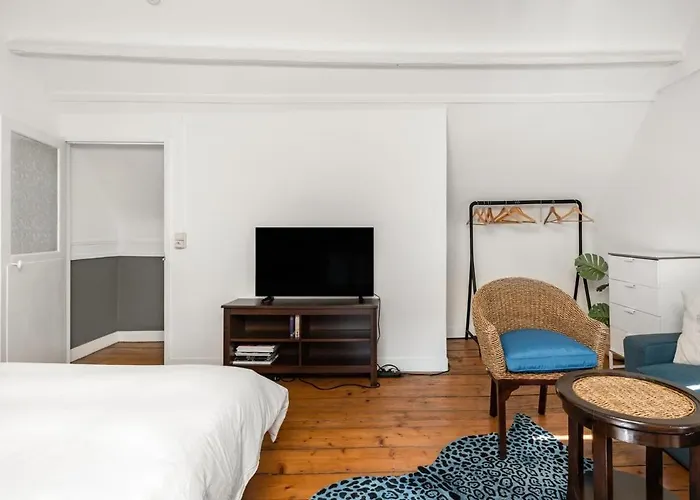 Family Townhouse In The Centre * Гент