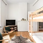 Family Townhouse In The Centre *